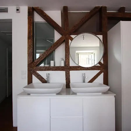 Calcada Nova Do Colegio Ttl335 * リスボン